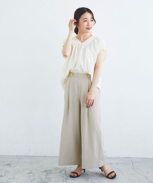 le.coeur blanc（ルクールブラン）の「シャーリングボーダーリボンブラウス（シャツ/ブラウス・レディース・オフホワイト/ブラック・38）」の3枚目の写真