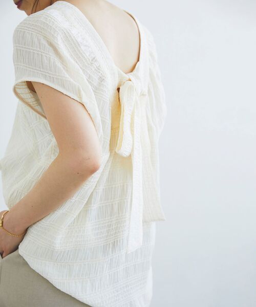 le.coeur blanc（ルクールブラン）の「シャーリングボーダーリボンブラウス（シャツ/ブラウス・レディース・オフホワイト/ブラック・38）」の14枚目の写真