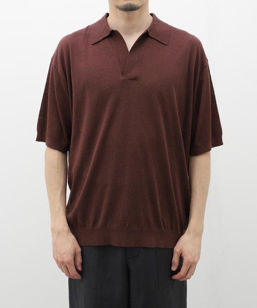 EDIFICE（エディフィス）の「【LA BOUCLE / ラブークル】シルク/リネン スキッパー（ポロシャツ・メンズ・グレー/アイボリー/サックスブルー/ブラウン/ラベンダー・2/3）」の3枚目の写真