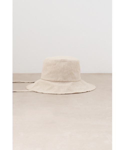 AZUL by moussy(アズールバイマウジー)の「カットオフリネンライクバケットハット(ハット・レディース・ベージュ/ブラック・FREE)」の10枚目の写真