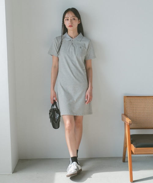 VANNIE U（ヴァニーユー）の「オーバルロゴポロシャツミニワンピース（ワンピース・レディース・グレー/ネイビー・FREE）」の6枚目の写真