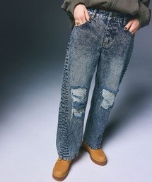 DISTRESSED LOOSE FIT DENIM PANTS