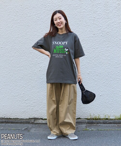 PEANUTS(ピーナッツ)の「PEANUTS(ピーナッツ)×coen プリントTシャツ(Tシャツ/カットソー・レディース・オフホワイト/ライトグレー/ダークグレー/コバルトブルー/その他1/その他2・M/L)」の15枚目の写真