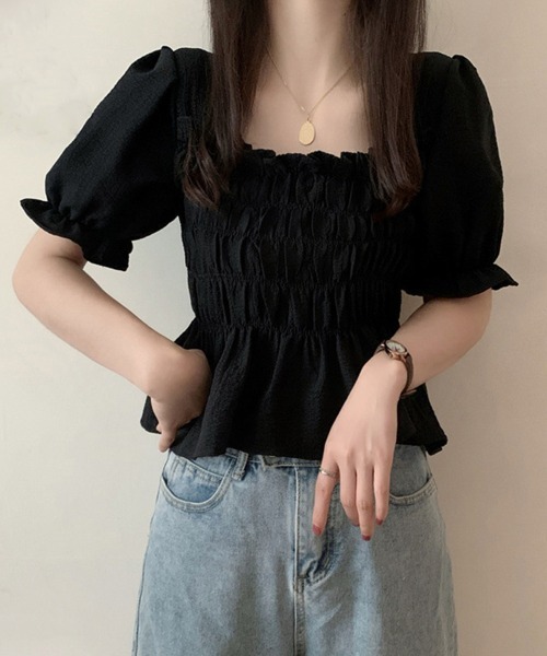 Miniministore(ミニミニストア)の「スクエアネック ブラウス シャーリング(シャツ/ブラウス・レディース・ホワイト/ブラック/ベージュ・FREE)」の11枚目の写真