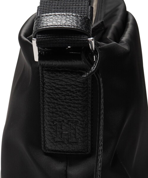 HIROFU(ヒロフ)の「【リカリカ】ナイロン ショルダーバッグ M 2WAY(商品番号:P25-39410)(ショルダーバッグ・レディース・ブラック・02)」の15枚目の写真