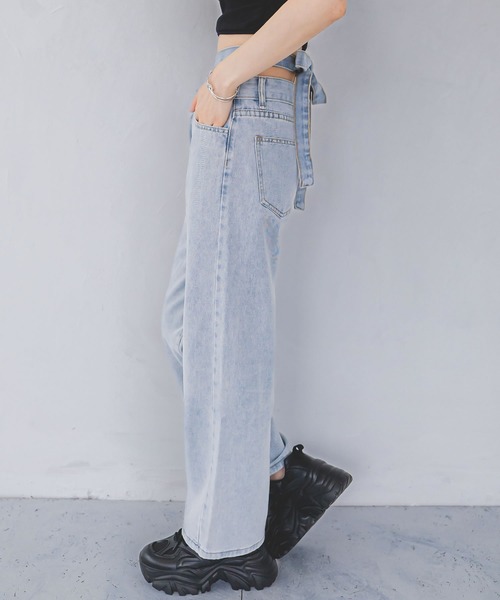 madrepadre(マドレパドレ)の「リボンハイウエストデニムパンツ(デニムパンツ・レディース・ブルー・MEDIUM/LARGE)」の3枚目の写真