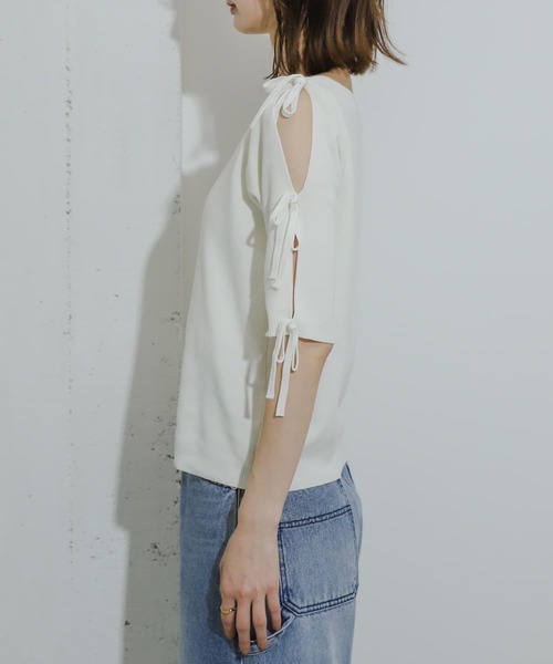 HEYUMM（ヘユム）の「リボンスリットスリーブセーター(5分袖)（ニット/セーター・レディース・ブラック/オフホワイト/チャコールグレー/イエロー・ONE）」の22枚目の写真