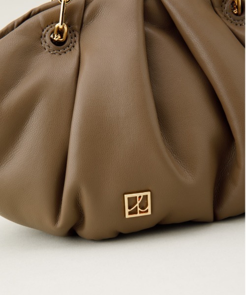 LE VERNIS(ル・ベルニ)の「LE VERNIS(ル・ベルニ) Momo mini bag(ショルダーバッグ・レディース・アイボリー/レッド/ブラウン/ブラック/ゴールド/シルバー・FREE)」の9枚目の写真