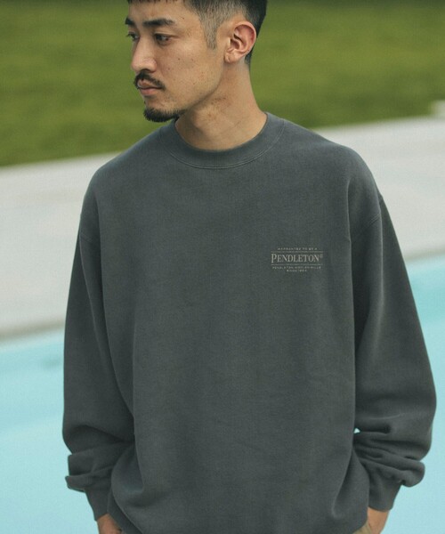 PENDLETON(ペンドルトン)の「PENDLET / 別注 ピグメント クルーネック スウェット(スウェット・メンズ・グレイッシュベージュ/グレイッシュブルー/チャコールグレー・SMALL/MEDIUM/LARGE/X-LARGE)」の20枚目の写真