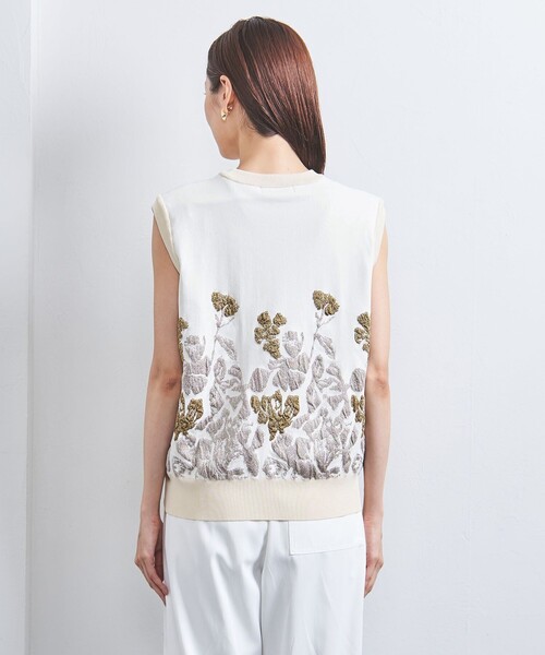 WRAPINKNOT（ラッピンノット）の「【別注】＜WRAPINKNOT＞ラメ ニットベスト -united LOVE project 2024（ベスト・レディース・オフホワイト/ネイビー・0）」の10枚目の写真