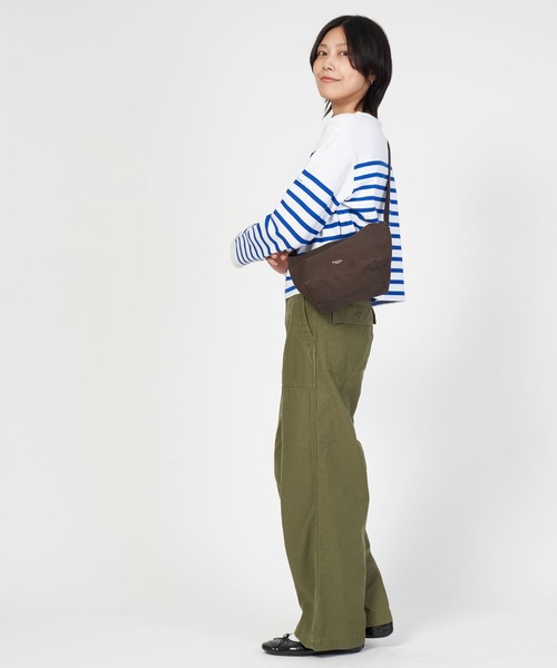 ORCIVAL（オーシバル）の「SHOULDER POUCH MEDIUM ショルダー ポーチ ミディアム（ショルダーバッグ・レディース・ブラウン/キナリ/ライトベージュ/チャコールグレー/ホワイト系・ONE SIZE）」の22枚目の写真