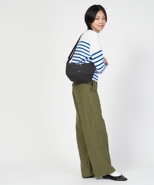ORCIVAL（オーシバル）の「SHOULDER POUCH MEDIUM ショルダー ポーチ ミディアム（ショルダーバッグ・レディース・ブラウン/キナリ/ライトベージュ/チャコールグレー/ホワイト系・ONE SIZE）」の18枚目の写真