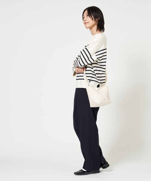ORCIVAL（オーシバル）の「SHOULDER POUCH MEDIUM ショルダー ポーチ ミディアム（ショルダーバッグ・レディース・ブラウン/キナリ/ライトベージュ/チャコールグレー/ホワイト系・ONE SIZE）」の11枚目の写真