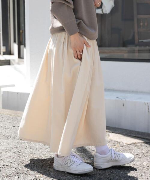 FORK&SPOON（フォークアンドスプーン）の「FORK&SPOON　コーデュロイスカート（スカート・レディース・アイボリー/チャコールグレー/モカ・1/2）」の5枚目の写真