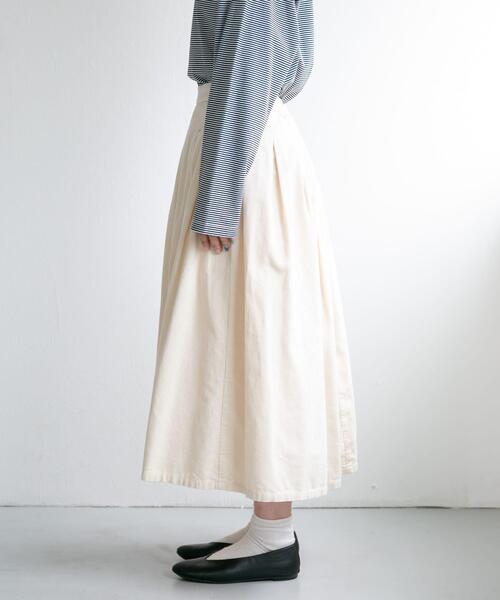FORK&SPOON（フォークアンドスプーン）の「FORK&SPOON　コーデュロイスカート（スカート・レディース・アイボリー/チャコールグレー/モカ・1/2）」の14枚目の写真