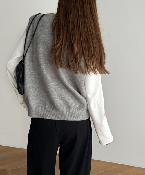 CANAL JEAN（キャナルジーン）の「El mar　ワンポイント刺繍ニットベスト（ベスト・レディース・ブラウン/アイボリー/グレー・ONE SIZE）」の5枚目の写真