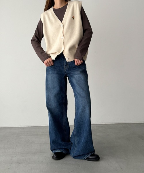 CANAL JEAN（キャナルジーン）の「El mar　ワンポイント刺繍ニットベスト（ベスト・レディース・ブラウン/アイボリー/グレー・ONE SIZE）」の9枚目の写真