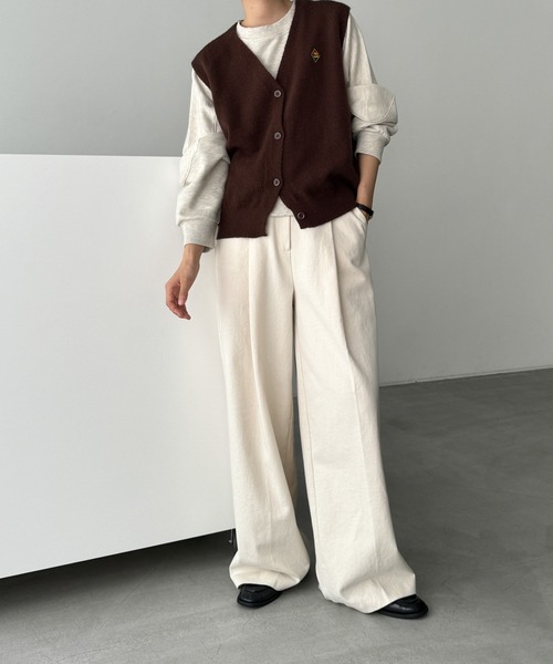 CANAL JEAN（キャナルジーン）の「El mar　ワンポイント刺繍ニットベスト（ベスト・レディース・ブラウン/アイボリー/グレー・ONE SIZE）」の14枚目の写真