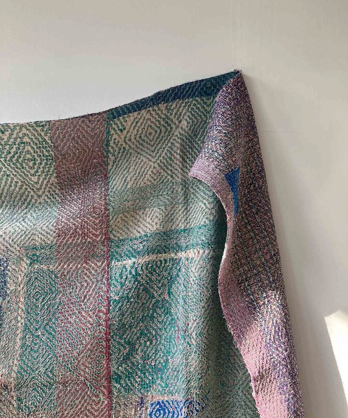AS KNOW AS plus（アズノゥアズプラス）の「ヴィンテージ カンタキルト スローケット（ブランケット・レディース・ブルー系/グリーン系/ピンク系/ブルー系1/ピンク系1/グリーン系1/ブルー系2/ブルー系4/グリーン系2/ブルー系3/ブルー系5/ピンク系2/ピンク系3/ピンク系4・FREE）」の20枚目の写真