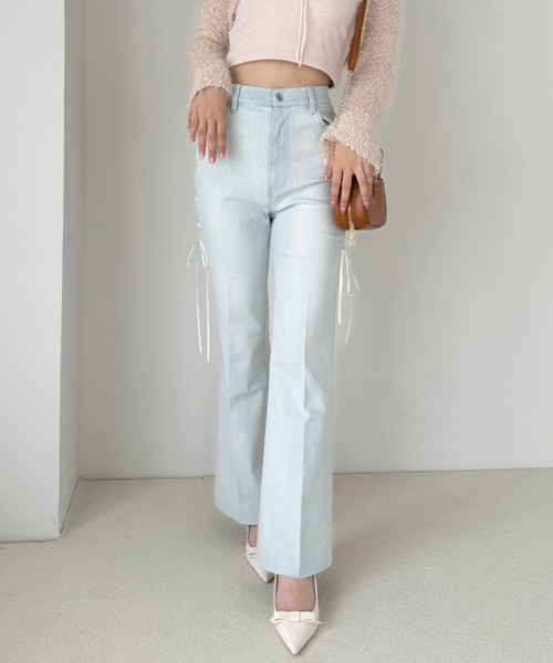 one after another NICE CLAUP(ワンアフターアナザーナイスクラップ)の「サイドレースアップデニムパンツ(デニムパンツ・レディース・ライトブルー/ブルー系その他/ブルー系その他2・SMALL/MEDIUM)」の14枚目の写真