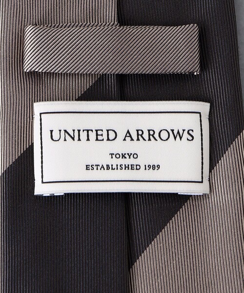 UNITED ARROWS（ユナイテッドアローズ）の「ツイル ２トーン レジメンタルネクタイ（ネクタイ・メンズ・ケリーグリーン/グレー/ベージュ・FREE）」の11枚目の写真