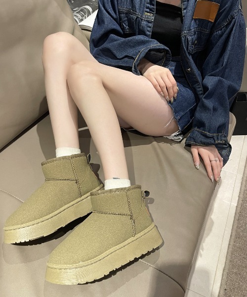 Teem Store(チームストア)の「厚底 ボアムートンショートブーツ(ブーツ・レディース・ブラウン/ブラック/カーキ・38/36/40)」の3枚目の写真