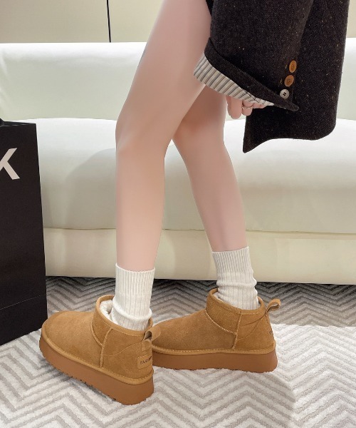 Teem Store(チームストア)の「厚底 ボアムートンショートブーツ(ブーツ・レディース・ブラウン/ブラック/カーキ・38/36/40)」の18枚目の写真