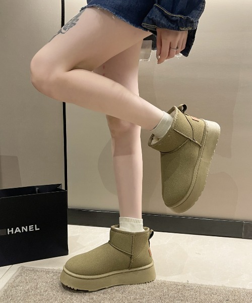 Teem Store(チームストア)の「厚底 ボアムートンショートブーツ(ブーツ・レディース・ブラウン/ブラック/カーキ・38/36/40)」の21枚目の写真