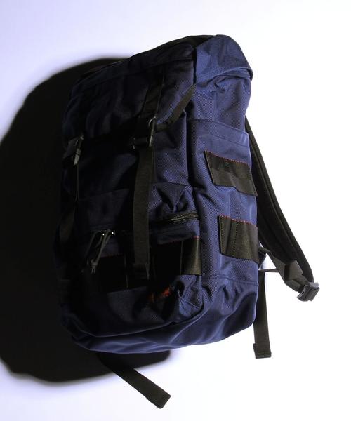 BRIEFING(ブリーフィング)の「<BRIEFING(ブリーフィング)> NEO FLAP PACK/バッグ(バックパック/リュック・メンズ・ブラック/ネイビー・フリー)」の4枚目の写真