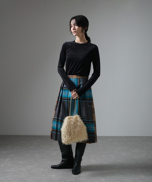 SALON adam et rope'（サロン アダム エ ロペ）の「フェザー2WAYチェーンバッグ（ハンドバッグ・レディース・ブラック/オフホワイト・FREE）」の9枚目の写真