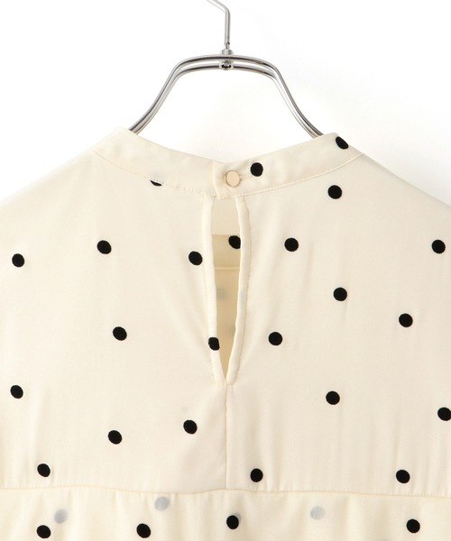 VIS（ビス）の「【洗える】フロッキードットドレープタイブラウス（シャツ/ブラウス・レディース・ネイビー/クリーム・FREE）」の15枚目の写真