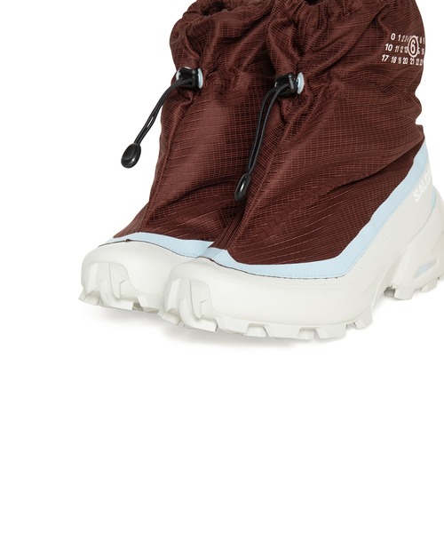 MM6 Maison Margiela（ｴﾑｴﾑｼｯｸｽ ﾒｿﾞﾝ ﾏﾙｼﾞｪﾗ）の「MM6 Maison Margiela x SALOMON (エムエムシックスメゾンマルジェラ x サロモン) CROSS MID / Brown（スニーカー・レディース・ブラウン・41 1/3(25H)/40）」の7枚目の写真