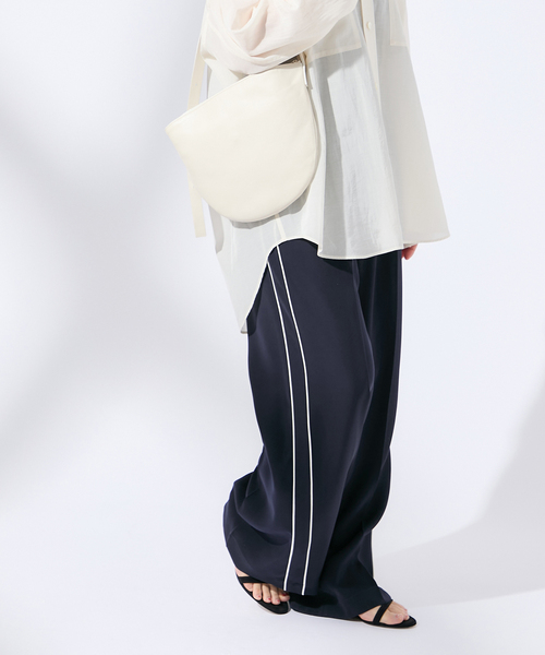 journal standard L'essage(ジャーナルスタンダードレサージュ)の「ミリオーネツイル ラインパンツ(スラックス・レディース・グレー/ネイビー・38/36)」の1枚目の写真
