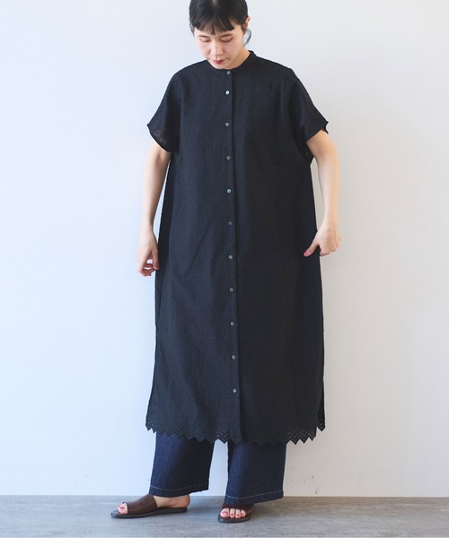 yuni（ユニ ）の「○刺繍タック シャツワンピース（シャツ