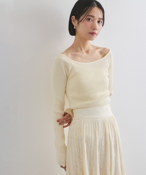 QUEENS COURT（クイーンズコート）の「オフショルリブニット≪手洗い可能≫（ニット/セーター・レディース・ピンク/レッド/オフホワイト/ブラック・M）」の6枚目の写真