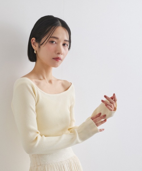 QUEENS COURT（クイーンズコート）の「オフショルリブニット≪手洗い可能≫（ニット/セーター・レディース・ピンク/レッド/オフホワイト/ブラック・M）」の7枚目の写真