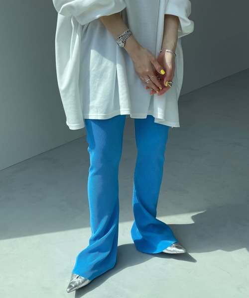 wee9s(ウィークス)の「【セルフカット可能】daily daily super stretch pleats flare pants / デイリーデイリースーパーストレッチプリーツフレアパンツ(その他パンツ・レディース・オフホワイト/ピンク/ネイビー/ブラック/ブルー/チェリーレッド・FREE)」の12枚目の写真