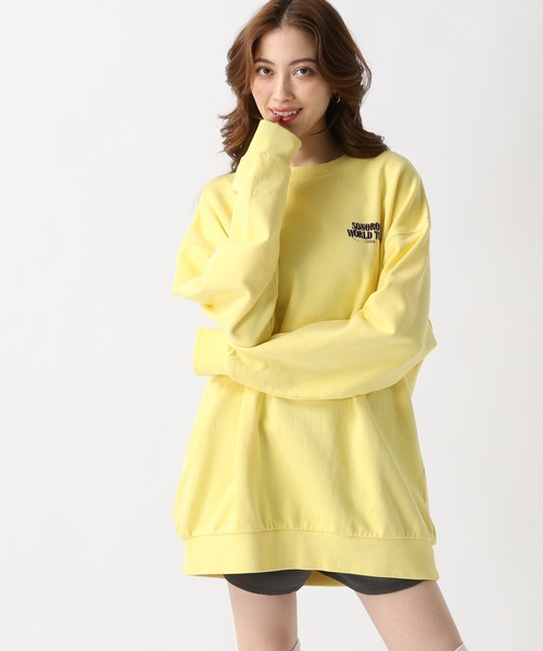 FOREVER 21（フォーエバー トゥエンティーワン）の「【2025SS】バックロゴピグメントスウェットプルオーバー（スウェット・レディース・イエロー/グレー/チャコールグレー・FREE）」の3枚目の写真