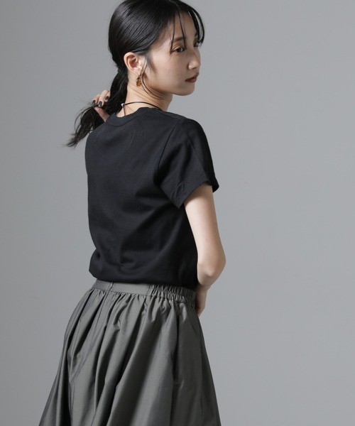 HANES(ヘインズ)の「Hanes/2P JapanFit for HER クルーネックTシャツ(Tシャツ/カットソー・レディース・プラチナム/その他1・M)」の11枚目の写真