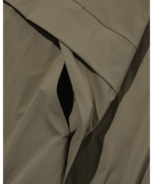 KEBOZ（ケボズ）の「NYLON ANORAK PARKA（パーカー・レディース・ブラック/レンガ・FREE）」の11枚目の写真