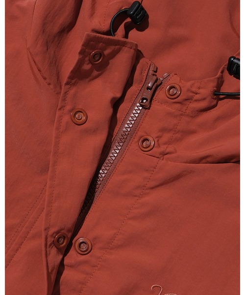 KEBOZ（ケボズ）の「NYLON ANORAK PARKA（パーカー・レディース・ブラック/レンガ・FREE）」の4枚目の写真