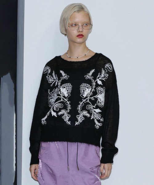 ROSE BUD（ローズバッド）の「シアーエンブロイダリーニット（ニット/セーター・レディース・ブラック・ONE SIZE）」の5枚目の写真