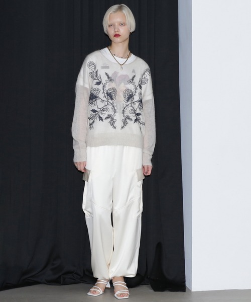 ROSE BUD（ローズバッド）の「シアーエンブロイダリーニット（ニット/セーター・レディース・ブラック・ONE SIZE）」の9枚目の写真