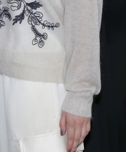 ROSE BUD（ローズバッド）の「シアーエンブロイダリーニット（ニット/セーター・レディース・ブラック・ONE SIZE）」の17枚目の写真