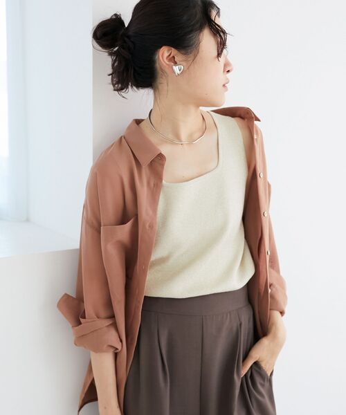 le.coeur blanc（ルクールブラン）の「スクエアニットタンク（タンクトップ・レディース・オフホワイト/シルバー/ゴールド/ブラック/ベージュ・38）」の20枚目の写真