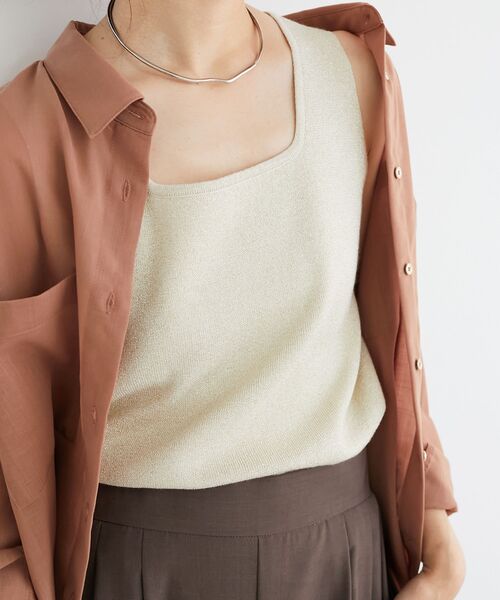 le.coeur blanc（ルクールブラン）の「スクエアニットタンク（タンクトップ・レディース・オフホワイト/シルバー/ゴールド/ブラック/ベージュ・38）」の21枚目の写真