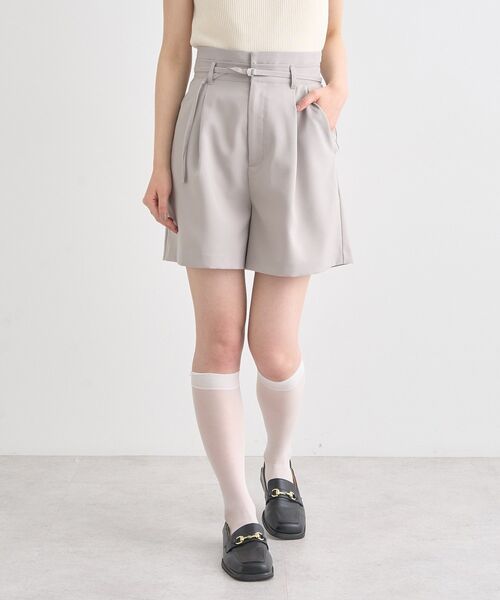 earth music&ecology(アースミュージックアンドエコロジー)の「ウエストベルト付きショートパンツ(その他パンツ・レディース・ライトグレー/ブラック/ライトベージュ・M/S)」の13枚目の写真