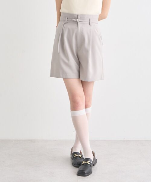 earth music&ecology(アースミュージックアンドエコロジー)の「ウエストベルト付きショートパンツ(その他パンツ・レディース・ライトグレー/ブラック/ライトベージュ・M/S)」の14枚目の写真