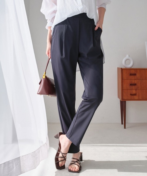 Viola e Viola(ヴィオラエヴィオラ)の「さらテロ楽ちんスティックパンツ(レギュラー丈)(その他パンツ・レディース・ブラック/カーキ/ネイビー/ダークブルー・M/L/3L/LL/4L/5L)」の1枚目の写真
