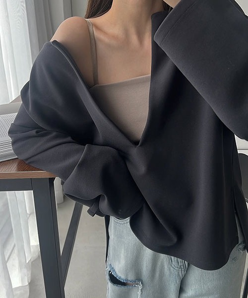 WILLFULLY(ウィルフリー)の「no collar deep v neck ponte tops(その他トップス・レディース・ブラック/アイボリー/グレー系その他・FREE)」の8枚目の写真